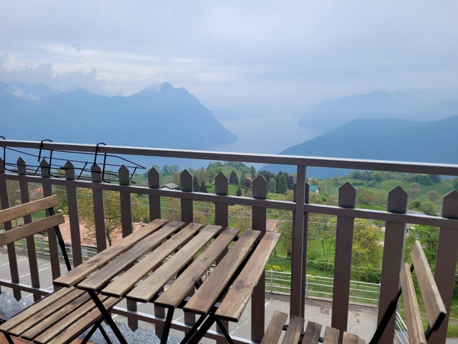 Panorama Verde Lago - Mountain Lake Iseo Hospitality Bossico Exterior photo